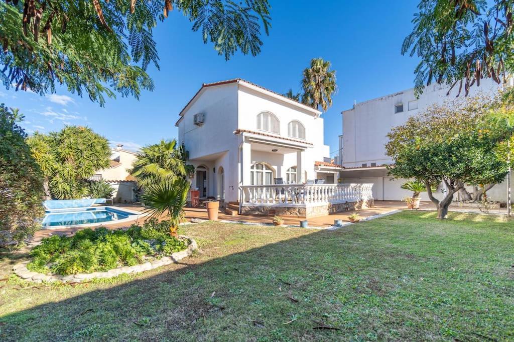 Sm21-Gran Casa De Vacaciones En La Playa, 4 Habitaciones, Climatizada, Piscina, Barbacoa Y Wifi Empuriabrava Luaran gambar