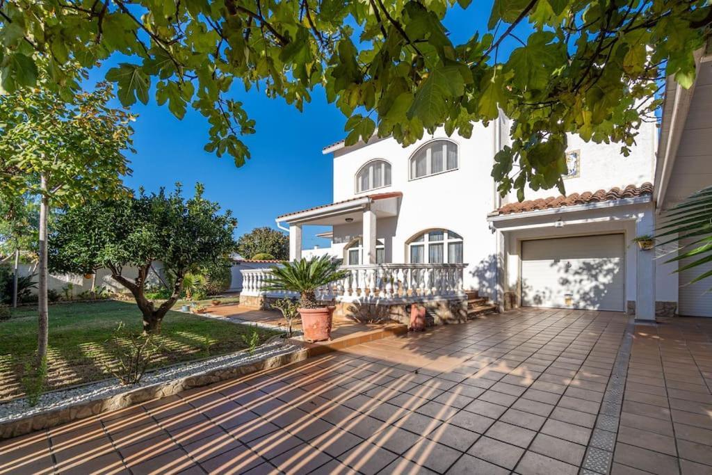 Sm21-Gran Casa De Vacaciones En La Playa, 4 Habitaciones, Climatizada, Piscina, Barbacoa Y Wifi Empuriabrava Luaran gambar