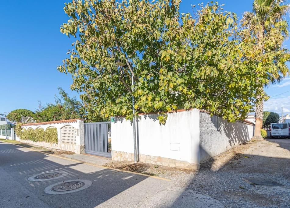 Sm21-Gran Casa De Vacaciones En La Playa, 4 Habitaciones, Climatizada, Piscina, Barbacoa Y Wifi Empuriabrava Luaran gambar