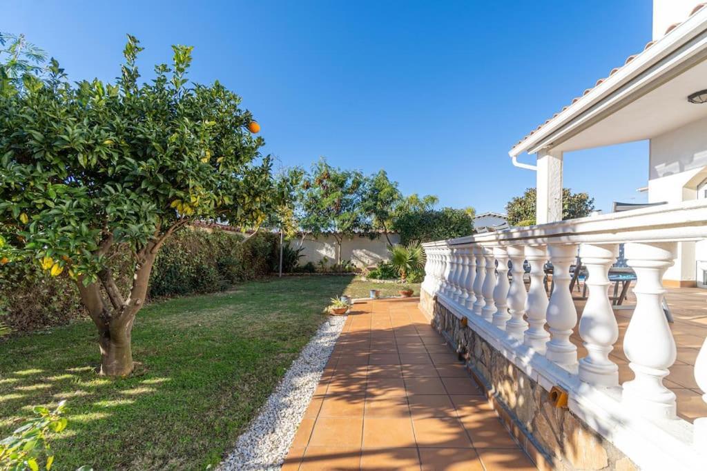 Sm21-Gran Casa De Vacaciones En La Playa, 4 Habitaciones, Climatizada, Piscina, Barbacoa Y Wifi Empuriabrava Luaran gambar